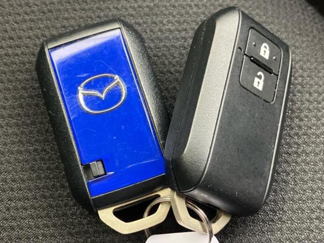 ＷＥＣＡＲＳでは各商談席に大型モニターをご用意しております！見やすい大画面でゆったりと全国の在庫をご覧いただけます！是非ご来店お待ちしております！