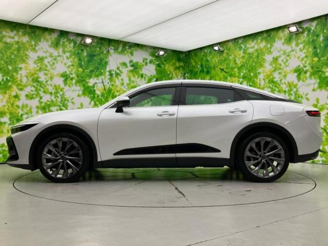 クラウンクロスオーバー ４ＷＤ　Ｇアドバンスドレザーパッケージ　新品タイヤ／保証書／ディスプレイオーディオ＋ナビ９インチ／デジタルインナーミラー／衝突安全装置／シートヒーター／全方位モニター／車線逸脱防止支援システム／シート　合皮／ヘッドランプ　ＬＥＤ　電動シート（2枚目）