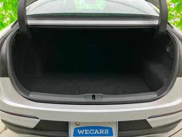 クラウンクロスオーバー ４ＷＤ　Ｇアドバンスドレザーパッケージ　新品タイヤ／保証書／ディスプレイオーディオ＋ナビ９インチ／デジタルインナーミラー／衝突安全装置／シートヒーター／全方位モニター／車線逸脱防止支援システム／シート　合皮／ヘッドランプ　ＬＥＤ　電動シート（8枚目）