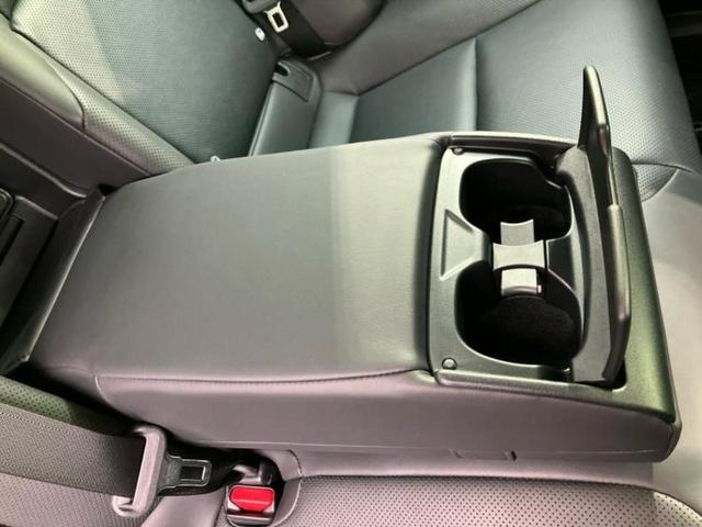 クラウンクロスオーバー ４ＷＤ　Ｇアドバンスドレザーパッケージ　新品タイヤ／保証書／ディスプレイオーディオ＋ナビ９インチ／デジタルインナーミラー／衝突安全装置／シートヒーター／全方位モニター／車線逸脱防止支援システム／シート　合皮／ヘッドランプ　ＬＥＤ　電動シート（32枚目）