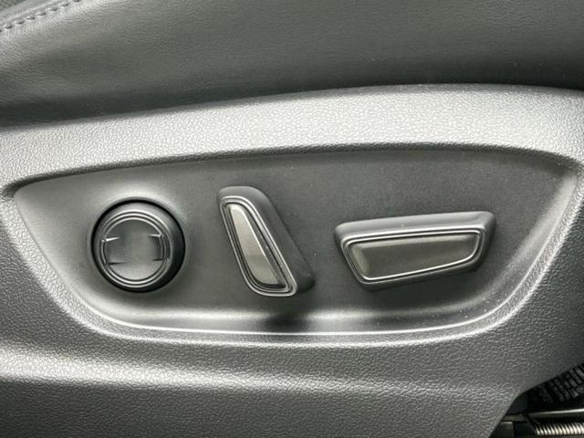 クラウンクロスオーバー ４ＷＤ　Ｇアドバンスドレザーパッケージ　新品タイヤ／保証書／ディスプレイオーディオ＋ナビ９インチ／デジタルインナーミラー／衝突安全装置／シートヒーター／全方位モニター／車線逸脱防止支援システム／シート　合皮／ヘッドランプ　ＬＥＤ　電動シート（45枚目）