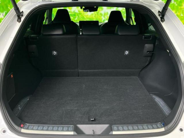 ハリアーハイブリッド Z 新品タイヤ/サンルーフ/JBL/保証書/純正 SDナビ/デジタルインナーミラー/衝突安全装置/車線逸脱防止支援システム/シート ハーフレザー/電動バックドア/ヘッドランプ LED/ETC バックカメラ(8枚目)