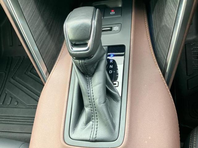 ハリアーハイブリッド Z 新品タイヤ/サンルーフ/JBL/保証書/純正 SDナビ/デジタルインナーミラー/衝突安全装置/車線逸脱防止支援システム/シート ハーフレザー/電動バックドア/ヘッドランプ LED/ETC バックカメラ(17枚目)