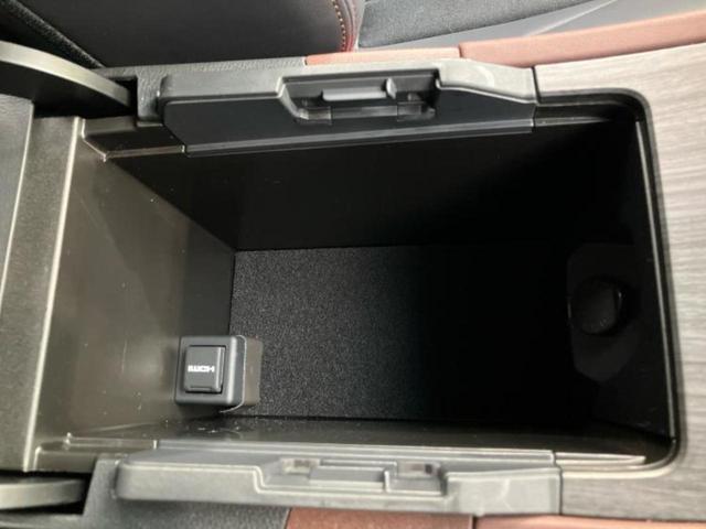 ハリアーハイブリッド Z 新品タイヤ/サンルーフ/JBL/保証書/純正 SDナビ/デジタルインナーミラー/衝突安全装置/車線逸脱防止支援システム/シート ハーフレザー/電動バックドア/ヘッドランプ LED/ETC バックカメラ(33枚目)