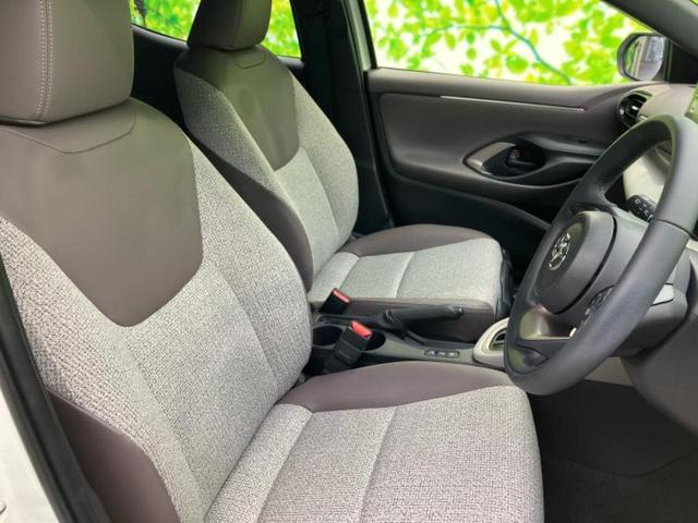 ヤリス ４ＷＤハイブリッドＺ　保証書／ディスプレイオーディオ＋ナビ８インチ／トヨタセーフティセンス／シートヒーター　前席／車線逸脱防止支援システム／シート　ハーフレザー／ドライブレコーダー　純正／ヘッドランプ　ＬＥＤ　バックカメラ（4枚目）