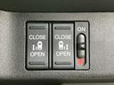 ４ＷＤ　Ｇ・ＥＸ・ホンダセンシング　新品タイヤ／保証書／純正　９インチ　ＳＤナビ／フリップダウンモニター　純正　１１インチ／ホンダセンシング／両側電動スライドドア／シートヒーター／車線逸脱防止支援システム／シート　ハーフレザー　４ＷＤ（32枚目）