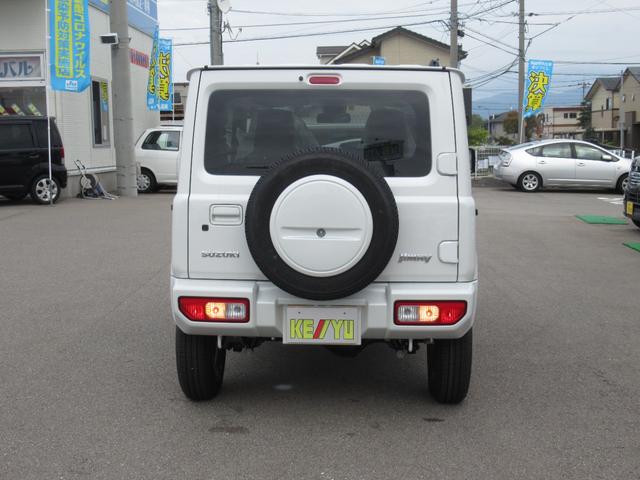 XC セーフティサポート AT車 届出済未使用車 GルックLEDデイライト付グリル 同色バンパー オーディオレス 横滑防止装置 シートヒーター クルコン スペアタイヤカバー ダウンヒルアシスト オートAC(6枚目)