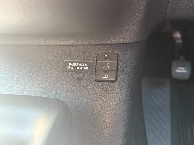 プリウス Sツーリングセレクション【衝突軽減】【禁煙車】【大阪仕入】 【モデリスタ15インチアルミ】【SDナビ/フルセグ/BT接続/バックカメラ】【黒革シート/シートヒーター】【LEDオートライト/オートハイビーム】【クルコン】【ETC】【アイドリングストップ】(6枚目)