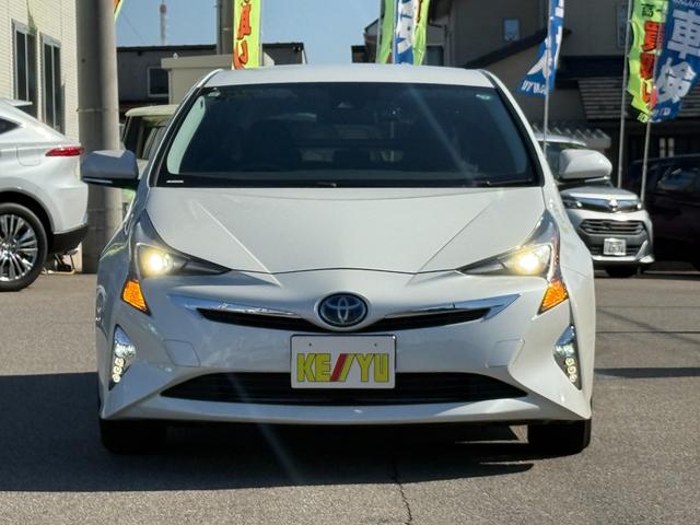 プリウス Sツーリングセレクション【衝突軽減】【禁煙車】【大阪仕入】 【モデリスタ15インチアルミ】【SDナビ/フルセグ/BT接続/バックカメラ】【黒革シート/シートヒーター】【LEDオートライト/オートハイビーム】【クルコン】【ETC】【アイドリングストップ】(8枚目)