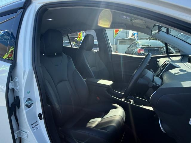 プリウス Sツーリングセレクション【衝突軽減】【禁煙車】【大阪仕入】 【モデリスタ15インチアルミ】【SDナビ/フルセグ/BT接続/バックカメラ】【黒革シート/シートヒーター】【LEDオートライト/オートハイビーム】【クルコン】【ETC】【アイドリングストップ】(13枚目)