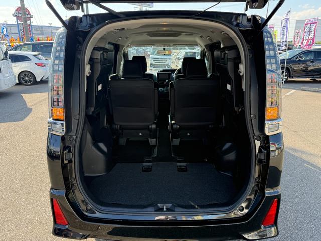 ヴォクシー ZS 煌(24枚目)