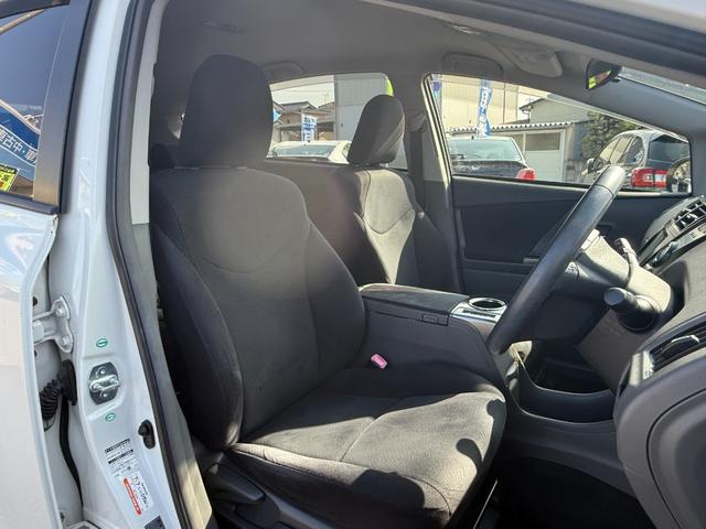 プリウスアルファ S チューン ブラック(13枚目)