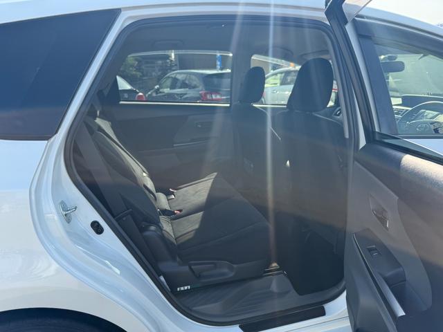 プリウスアルファ S チューン ブラック(14枚目)