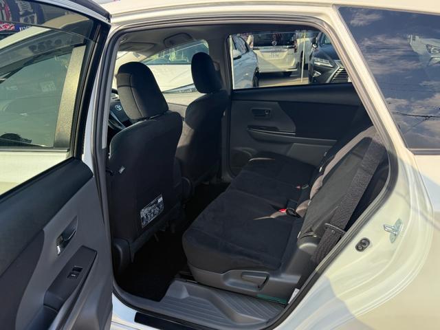 プリウスアルファ S チューン ブラック(19枚目)