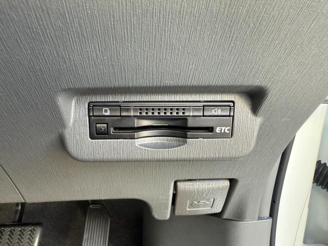 プリウスアルファ S チューン ブラック(35枚目)