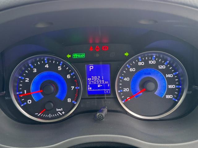 弊社ではインターネットでの遠方販売に自信があります。店頭でのご納車であれば、お車を持込まずに名義変更等のお手続きが出来ますので、ご近所の販売会社で購入する場合とあまり変わらぬ諸経費にてご購入可能です♪