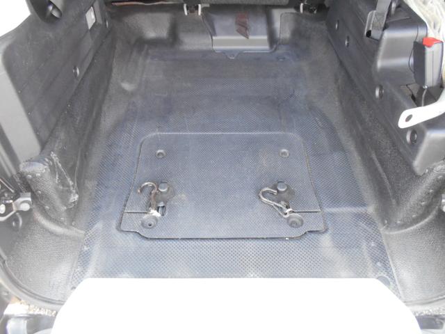 ラクティス Ｘ　ウェルキャブ　車いす仕様車スロープタイプ　タイプＩ　助手席側リアシート付　５人乗り　ＣＤオーディオ　キーレスエントリー　エアサス　電動格納ミラー（4枚目）