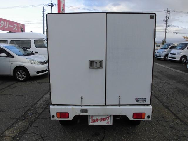 キャリイトラック 　中温冷蔵冷凍車（6枚目）