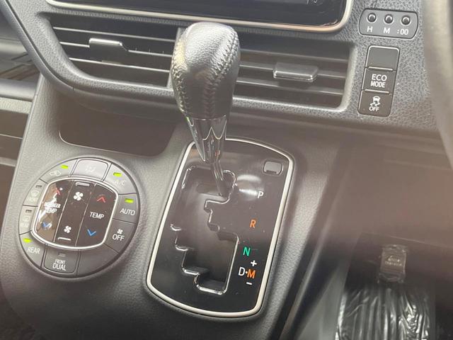 ZS 煌 純正9型ナビ フリップダウン 両側電動スライドドア 禁煙車 バックカメラ Bluetooth再生 フルセグ ETC LEDヘッドライト 革巻きステアリング 純正16インチアルミホイール(22枚目)