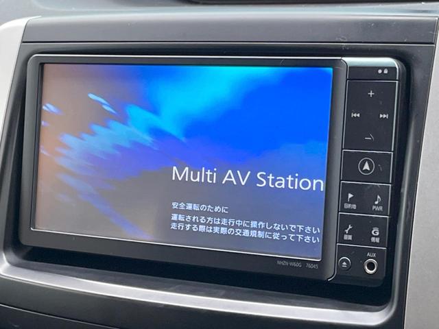 Ｓｉ　後席モニター　純正ナビ　両側パワスラ　禁煙車　バックカメラ　ＥＴＣ　ＨＩＤヘッドライト　スマートキー　７人乗　オートライト　オートエアコン　ステアリングスイッチ　パドルシフト　１５インチアルミ(4枚目)