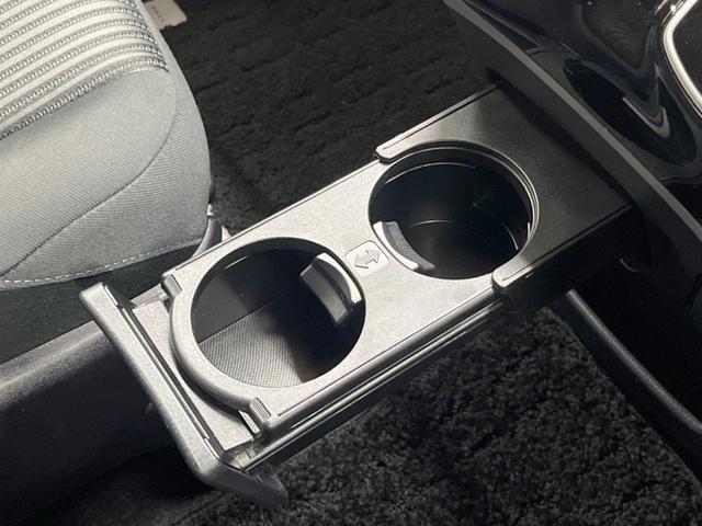 ヴォクシー ＺＳ　煌ＩＩ　ＢＩＧ－Ｘ１１型ナビ　両側電動スライドドア　セーフティーセンス　禁煙車　バックカメラ　ＥＴＣ　Ｂｌｕｅｔｏｏｔｈ　フルセグ　ＬＥＤヘッド　ＬＥＤフォグ　クルーズコントロール　コーナーセンサー（37枚目）