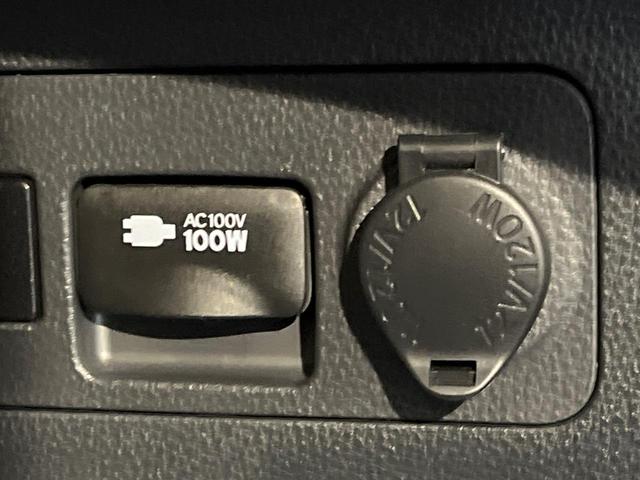 ＲＡＶ４ Ｇ　４ＷＤ　モデリスタエアロ　９型純正ナビ　全周囲カメラ　寒冷地仕様　ＡＣ１００Ｖ電源　トヨタセーフティセンス　レーダークルーズ　禁煙車　パワーバックドア　合皮シート　前席シートヒーター　パワーシート（7枚目）