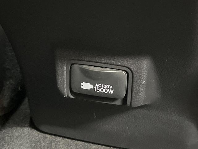 ＵＸ ＵＸ２５０ｈ　バージョンＬ　ハイブリッド　サンルーフ　純正１０型ナビ　全周囲カメラ　トヨタセーフティセンス　レーダークルーズ　禁煙車　本革シート　シートエアコン　パワーシート　ドラレコ　コーナーセンサー　レーンキープ（6枚目）