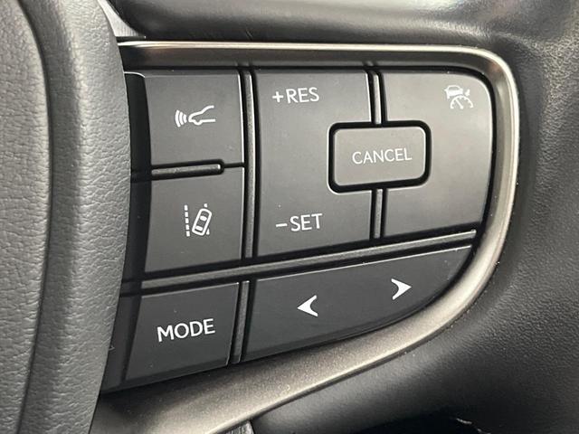 ＵＸ ＵＸ２５０ｈ　バージョンＬ　ハイブリッド　サンルーフ　純正１０型ナビ　全周囲カメラ　トヨタセーフティセンス　レーダークルーズ　禁煙車　本革シート　シートエアコン　パワーシート　ドラレコ　コーナーセンサー　レーンキープ（52枚目）