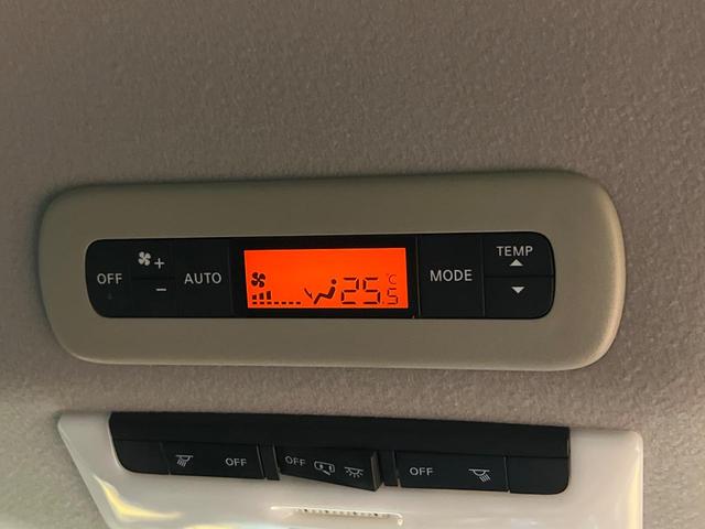 セレナ ハイウェイスター 純正9型ナビ 両側電動ドア バックカメラ エマージェンシーブレーキ 禁煙車 オートライト オートエアコン スマートキー ビルトインETC 純正16インチアルミ リアエアコン 純正革巻きハンドル(7枚目)