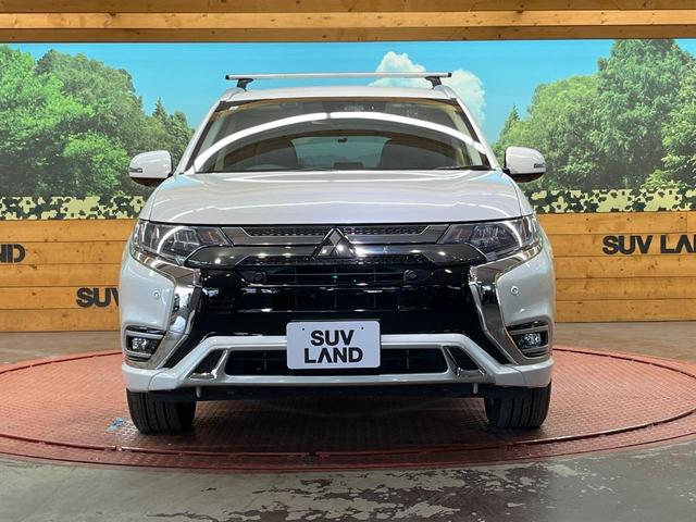 アウトランダーＰＨＥＶ Ｇ　４ＷＤ　ナビ　全周囲カメラ　Ｅアシスト　１００Ｖ電源　レーダークルーズ　禁煙車　電動リアゲート　ハーフレザーシート　パワーシート　シートヒーター　ドラレコ　コーナーセンサー　ＬＥＤヘッド　ＥＴＣ（14枚目）