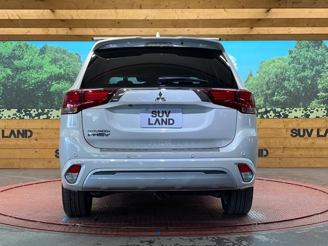 アウトランダーＰＨＥＶ Ｇ　４ＷＤ　ナビ　全周囲カメラ　Ｅアシスト　１００Ｖ電源　レーダークルーズ　禁煙車　電動リアゲート　ハーフレザーシート　パワーシート　シートヒーター　ドラレコ　コーナーセンサー　ＬＥＤヘッド　ＥＴＣ（15枚目）