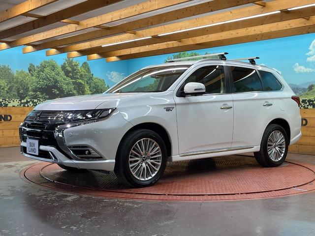 アウトランダーＰＨＥＶ Ｇ　４ＷＤ　ナビ　全周囲カメラ　Ｅアシスト　１００Ｖ電源　レーダークルーズ　禁煙車　電動リアゲート　ハーフレザーシート　パワーシート　シートヒーター　ドラレコ　コーナーセンサー　ＬＥＤヘッド　ＥＴＣ（24枚目）