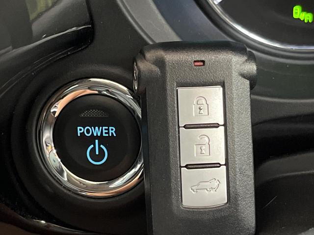 アウトランダーＰＨＥＶ Ｇ　４ＷＤ　ナビ　全周囲カメラ　Ｅアシスト　１００Ｖ電源　レーダークルーズ　禁煙車　電動リアゲート　ハーフレザーシート　パワーシート　シートヒーター　ドラレコ　コーナーセンサー　ＬＥＤヘッド　ＥＴＣ（32枚目）