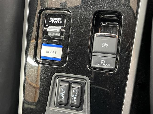 アウトランダーＰＨＥＶ Ｇ　４ＷＤ　ナビ　全周囲カメラ　Ｅアシスト　１００Ｖ電源　レーダークルーズ　禁煙車　電動リアゲート　ハーフレザーシート　パワーシート　シートヒーター　ドラレコ　コーナーセンサー　ＬＥＤヘッド　ＥＴＣ（48枚目）