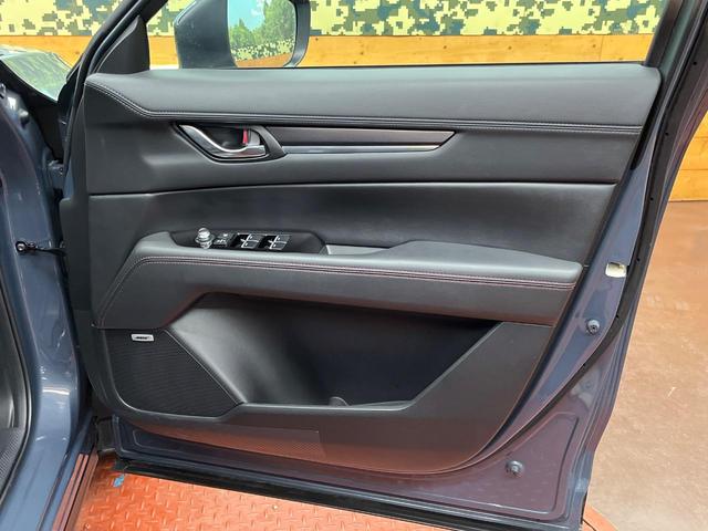 CX-5 XD スポーツアピアランス 4WD サンルーフ BOSE 10.25型マツダコネクト スマートブレーキサポート レーダークルーズ 全周囲カメラ フルセグ 黒革シート 全席シートヒーター ETC ワイヤレス充電 LEDヘッド(68枚目)