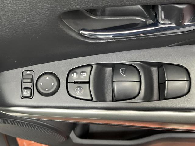 キックス X 純正SDナビ 全周囲カメラ セーフティアシスト プロパイロット 禁煙車 ハーフレザーシート シートヒーター デジタルルームミラー ドラレコ コーナーセンサー スマートキー LEDヘッド ルーフレール(40枚目)