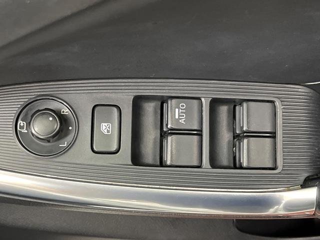 CX-5 XD Lパッケージ 4WD 純正ナビ サイド・バックカメラ 本革シート 衝突軽減ブレーキ 禁煙車 前席シートヒーター 運転席パワーシート スマートキー HIDヘッド ETC オートライト 純正19インチアルミ(57枚目)