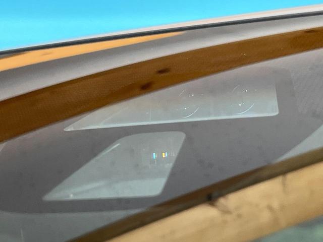 ヴェゼル ハイブリッドX 純正SDナビ シティブレーキアクティブシステム バックカメラ 禁煙車 スマートキー LEDヘッド クルコン オートライト オートエアコン 純正16インチアルミ Bluetooth CD DVD再生(5枚目)