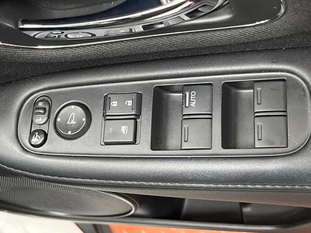 ヴェゼル ハイブリッドX 純正SDナビ シティブレーキアクティブシステム バックカメラ 禁煙車 スマートキー LEDヘッド クルコン オートライト オートエアコン 純正16インチアルミ Bluetooth CD DVD再生(55枚目)