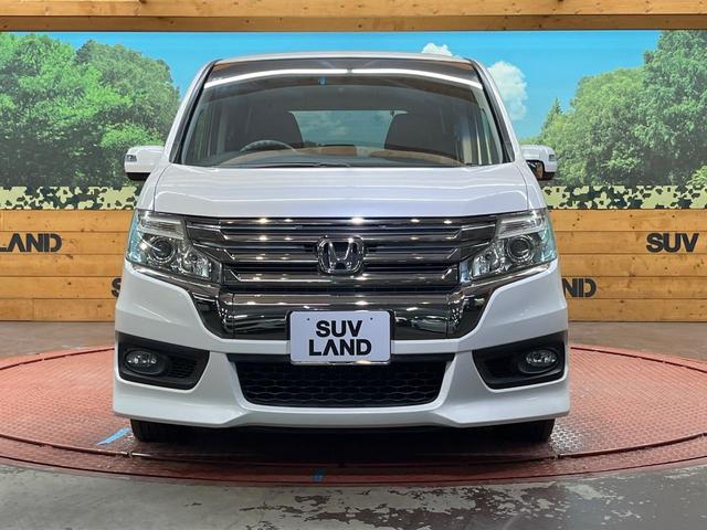 ステップワゴンスパーダ Ｚ　クールスピリット　４ＷＤ　両側電動スライド　９型純正ナビ　バックカメラ　禁煙車　ハーフレザーシート　スマートキー　ＨＩＤヘッド　ＥＴＣ　クルコン　オートライト　オートエアコン　１６インチＡＷ　Ｂｌｕｅｔｏｏｔｈ再生（15枚目）