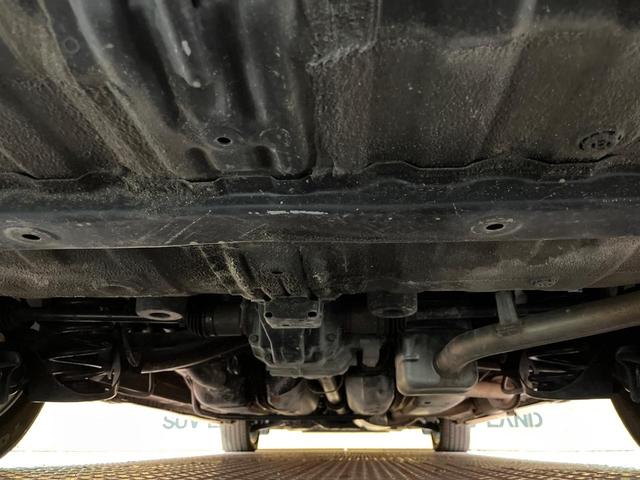 ステップワゴンスパーダ Ｚ　クールスピリット　４ＷＤ　両側電動スライド　９型純正ナビ　バックカメラ　禁煙車　ハーフレザーシート　スマートキー　ＨＩＤヘッド　ＥＴＣ　クルコン　オートライト　オートエアコン　１６インチＡＷ　Ｂｌｕｅｔｏｏｔｈ再生（19枚目）