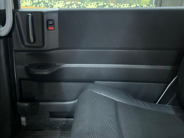 ステップワゴンスパーダ Ｚ　クールスピリット　４ＷＤ　両側電動スライド　９型純正ナビ　バックカメラ　禁煙車　ハーフレザーシート　スマートキー　ＨＩＤヘッド　ＥＴＣ　クルコン　オートライト　オートエアコン　１６インチＡＷ　Ｂｌｕｅｔｏｏｔｈ再生（46枚目）