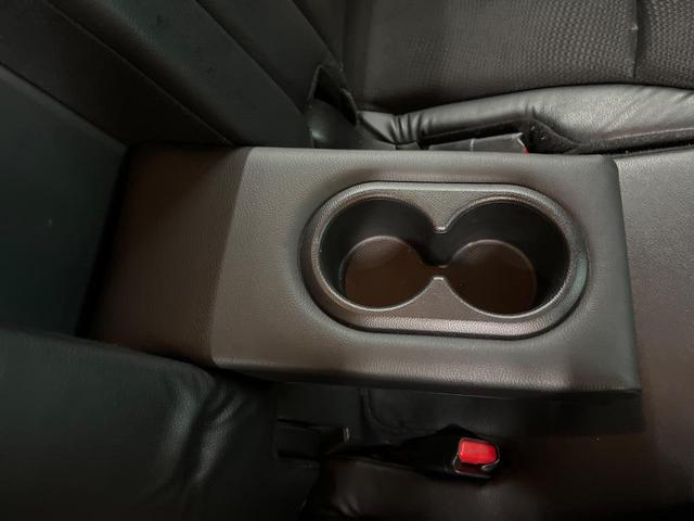 ステップワゴンスパーダ Ｚ　クールスピリット　４ＷＤ　両側電動スライド　９型純正ナビ　バックカメラ　禁煙車　ハーフレザーシート　スマートキー　ＨＩＤヘッド　ＥＴＣ　クルコン　オートライト　オートエアコン　１６インチＡＷ　Ｂｌｕｅｔｏｏｔｈ再生（50枚目）