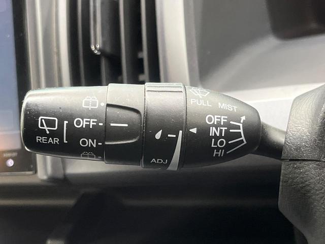 ステップワゴンスパーダ Ｚ　クールスピリット　４ＷＤ　両側電動スライド　９型純正ナビ　バックカメラ　禁煙車　ハーフレザーシート　スマートキー　ＨＩＤヘッド　ＥＴＣ　クルコン　オートライト　オートエアコン　１６インチＡＷ　Ｂｌｕｅｔｏｏｔｈ再生（54枚目）