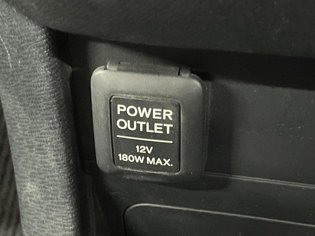 ステップワゴンスパーダ Ｚ　クールスピリット　４ＷＤ　両側電動スライド　９型純正ナビ　バックカメラ　禁煙車　ハーフレザーシート　スマートキー　ＨＩＤヘッド　ＥＴＣ　クルコン　オートライト　オートエアコン　１６インチＡＷ　Ｂｌｕｅｔｏｏｔｈ再生（60枚目）