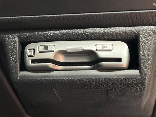 フォレスター ２．０ＸＴ　アイサイト　４ＷＤ　バックカメラ　アイサイト　レーダークルーズ　禁煙車　ハーフレザーシート　シートヒーター　パワーシート　コーナーセンサー　スマートキー　ＨＩＤヘッド　ルーフレール　ディスプレイオーディオ（41枚目）