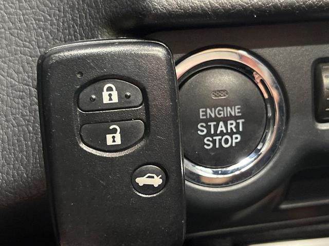 フォレスター ２．０ＸＴ　アイサイト　４ＷＤ　バックカメラ　アイサイト　レーダークルーズ　禁煙車　ハーフレザーシート　シートヒーター　パワーシート　コーナーセンサー　スマートキー　ＨＩＤヘッド　ルーフレール　ディスプレイオーディオ（44枚目）