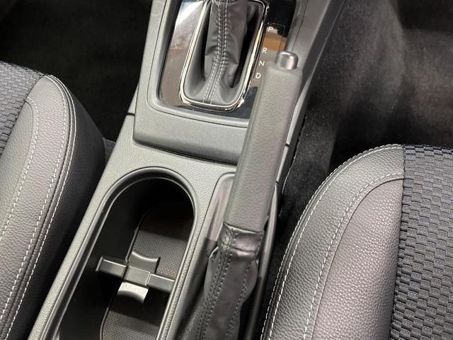 フォレスター ２．０ＸＴ　アイサイト　４ＷＤ　バックカメラ　アイサイト　レーダークルーズ　禁煙車　ハーフレザーシート　シートヒーター　パワーシート　コーナーセンサー　スマートキー　ＨＩＤヘッド　ルーフレール　ディスプレイオーディオ（67枚目）