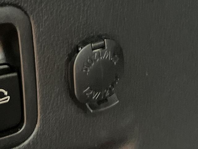 フォレスター ２．０ＸＴ　アイサイト　４ＷＤ　バックカメラ　アイサイト　レーダークルーズ　禁煙車　ハーフレザーシート　シートヒーター　パワーシート　コーナーセンサー　スマートキー　ＨＩＤヘッド　ルーフレール　ディスプレイオーディオ（71枚目）