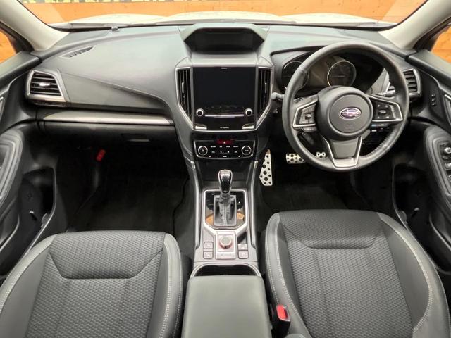 フォレスター アドバンス　４ＷＤ　８型純正ナビ　バックカメラ　アイサイト　レーダークルーズ　禁煙車　パワーバックドア　ハーフレザーシート　シートヒーター　パワーシート　ドラレコ　コーナーセンサー　レーンキープ　スマートキー（2枚目）